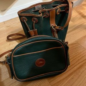 Dooney & Bourke green crossbody & bucket crossbody set. Look at photos. Final